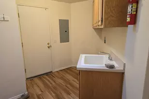 555 Freeman Rd, Central Point, OR 97502 - Photo 14