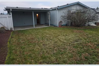 555 Freeman Road #254, Central Point, OR 97502 - Photo 16