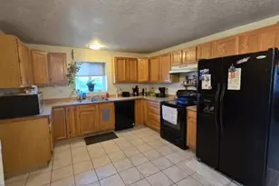 2310 W Antler Ave, Redmond, OR 97756 - Photo 8