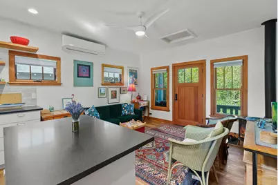 827 NW Delaware Avenue, Bend, OR 97703 - Photo 30