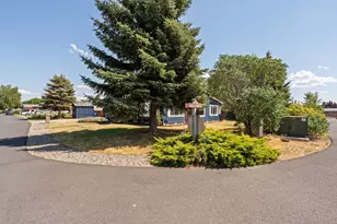 604 NE Shoshone Dr, Redmond, OR 97756 - Photo 36