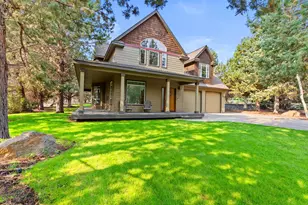 3025 NW Fairway Heights Dr, Bend, OR 97703 - Photo 1