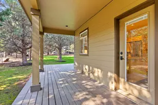 3025 NW Fairway Heights Dr, Bend, OR 97703 - Photo 34