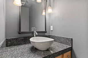 3025 NW Fairway Heights Dr, Bend, OR 97703 - Photo 14