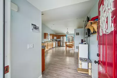 484 NE Spruce Court, Redmond, OR 97756 - Photo 4