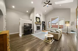 1229 NE Sunrise St, Prineville, OR 97754 - Photo 4