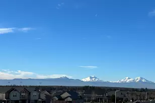 4015 SW 38th Place, Redmond, OR 97756 - Photo 2