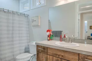 2233 NW Deschutes Pl, Bend, OR 97703 - Photo 24