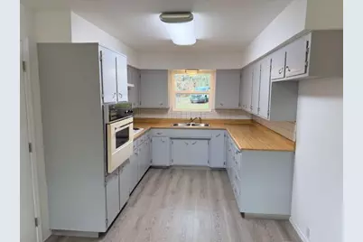 326 Debra Lane, Grants Pass, OR 97527 - Photo 6