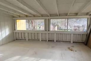 326 Debra Ln, Grants Pass, OR 97527 - Photo 14