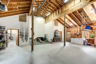 18070 Cascade Estates Dr, Bend, OR 97703 - Photo 36