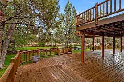 18070 Cascade Estates Drive, Bend, OR 97703 - Photo 6