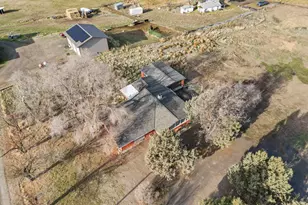 643 NE Coles Rd, Prineville, OR 97754 - Photo 38