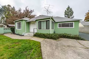 1260 Plummer Ave, Grants Pass, OR 97527 - Photo 18