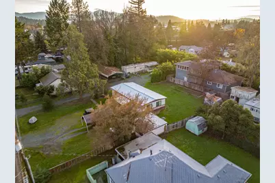 1260 Plummer Avenue, Grants Pass, OR 97527 - Photo 14