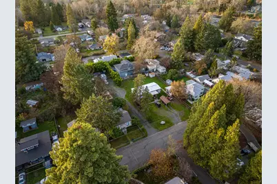 1260 Plummer Avenue, Grants Pass, OR 97527 - Photo 10