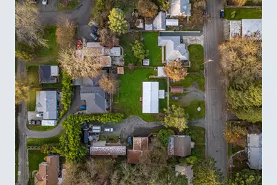 1260 Plummer Avenue, Grants Pass, OR 97527 - Photo 40