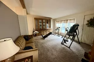 360 Hessar St, Grants Pass, OR 97527 - Photo 10