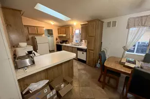 360 Hessar St, Grants Pass, OR 97527 - Photo 12