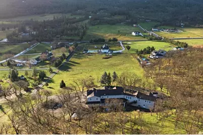 6015 Dark Hollow Road, Medford, OR 97501 - Photo 90