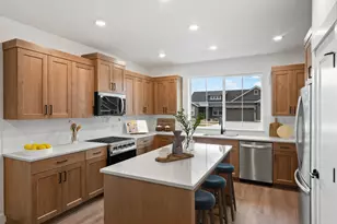 3610 NE Desert Juniper Ln, Bend, OR 97701 - Photo 4