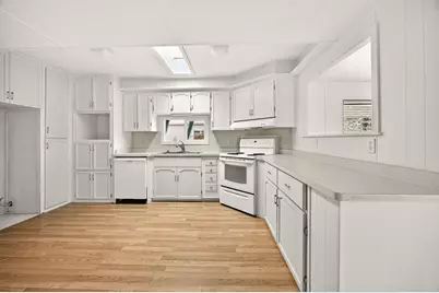 2252 Table Rock Road #SPC 151, Medford, OR 97501 - Photo 2