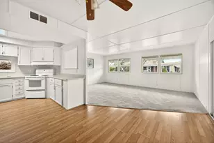 2252 Table Rock Rd, Medford, OR 97501 - Photo 1