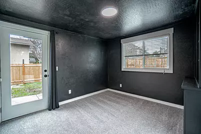 1916 Inverness Drive, Medford, OR 97504 - Photo 14