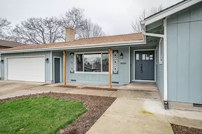 1916 Inverness Drive, Medford, OR 97504 - Photo 32