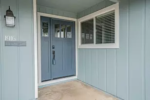 1916 Inverness Dr, Medford, OR 97504 - Photo 1