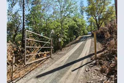 1050 Wards Creek Road, Rogue River, OR 97537 - Photo 14