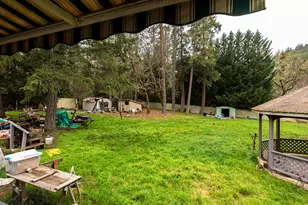 251 Surrey Dr, Grants Pass, OR 97526 - Photo 20