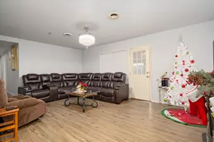 2441 N Keene Way Dr, Medford, OR 97504 - Photo 4