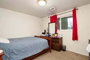 2441 N Keene Way Dr, Medford, OR 97504 - Photo 10