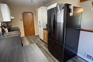 649 Front St, Klamath Falls, OR 97601 - Photo 14