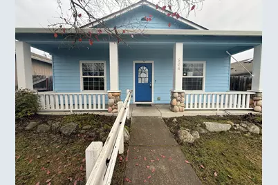 834 Isherwood Drive, Central Point, OR 97502 - Photo 1