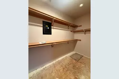 834 Isherwood Drive, Central Point, OR 97502 - Photo 12