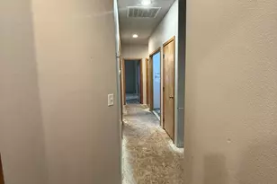 834 Isherwood Dr, Central Point, OR 97502 - Photo 6