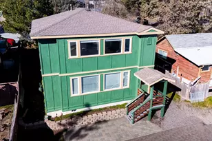 919 NW Portland Ave, Bend, OR 97703 - Photo 2