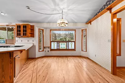 4231 Tamarack Drive, Medford, OR 97504 - Photo 4