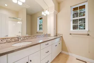 3269 NW Fairway Heights Dr, Bend, OR 97703 - Photo 24