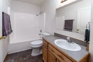 139 SE Roosevelt Ave, Bend, OR 97702 - Photo 20