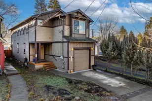 139 SE Roosevelt Ave, Bend, OR 97702 - Photo 1