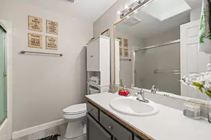 2754 Juanita Ave, Medford, OR 97504 - Photo 18