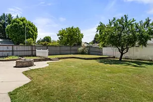 2754 Juanita Ave, Medford, OR 97504 - Photo 26