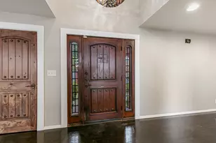 443 Conestoga Cir, Jacksonville, OR 97530 - Photo 4