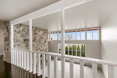 443 Conestoga Circle, Jacksonville, OR 97530 - Photo 6