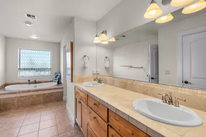 9001 SW Desert Sage Lane, Powell Butte, OR 97753 - Photo 20