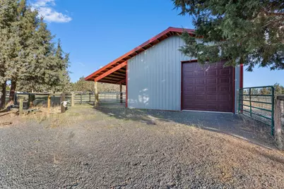 9001 SW Desert Sage Lane, Powell Butte, OR 97753 - Photo 24