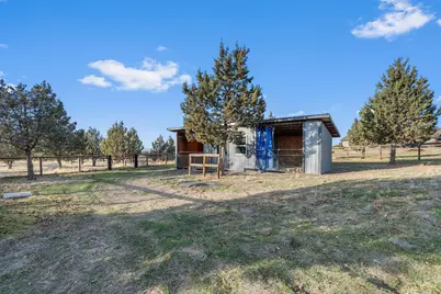 9001 SW Desert Sage Lane, Powell Butte, OR 97753 - Photo 28
